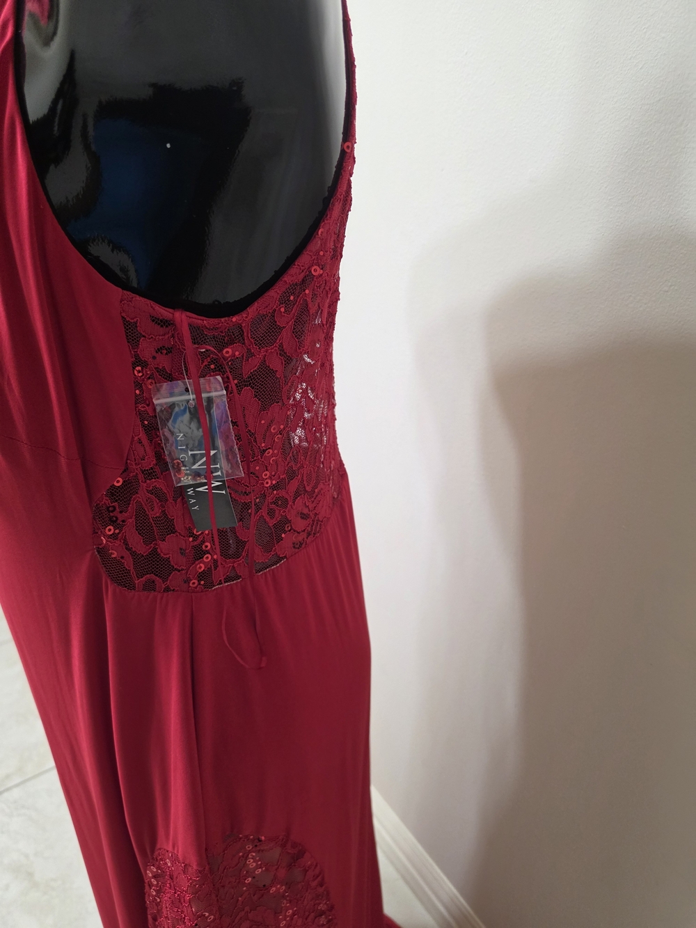 Night Way- Women’s Red Halter Evening Gown with Embellished Neckline Size 16W - Picture 2 of 7